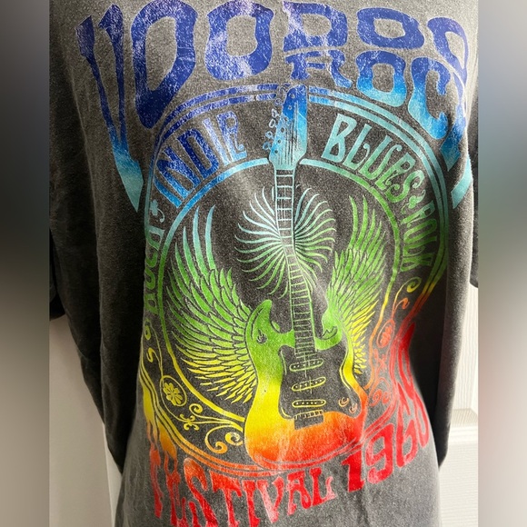 Vintage Graphic Gray T-Shirt - Picture 2 of 5